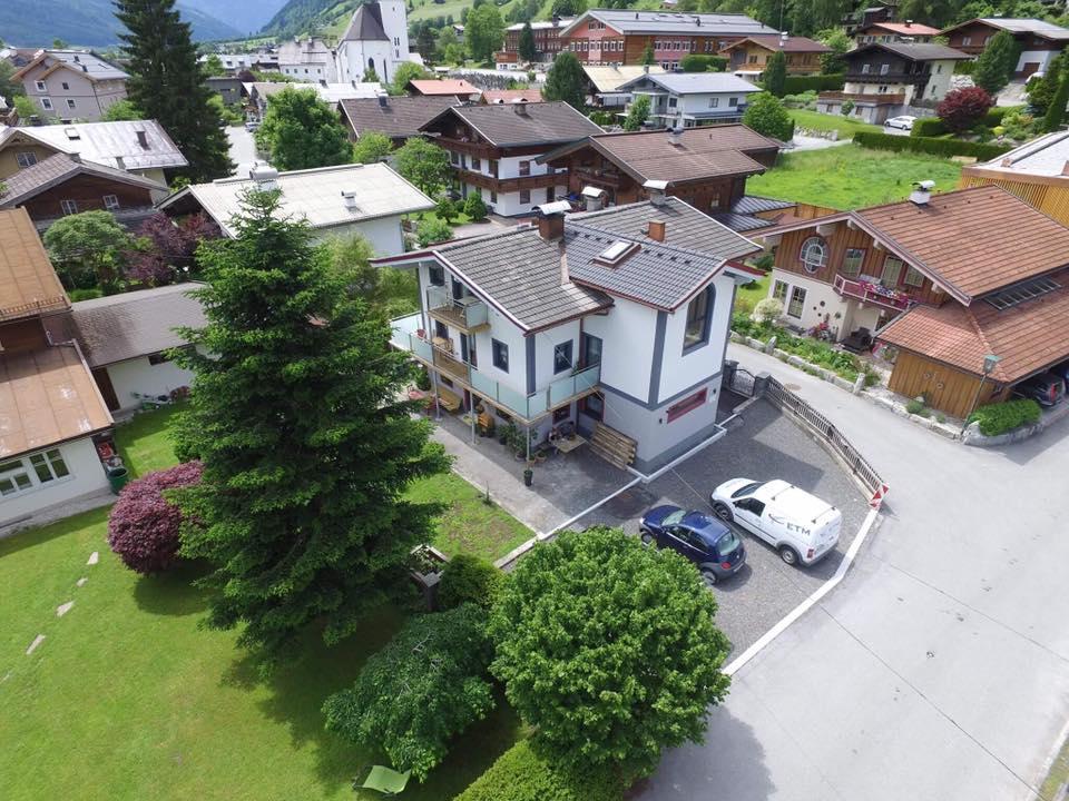 Haus Lercher Apartment Bramberg am Wildkogel Exterior photo